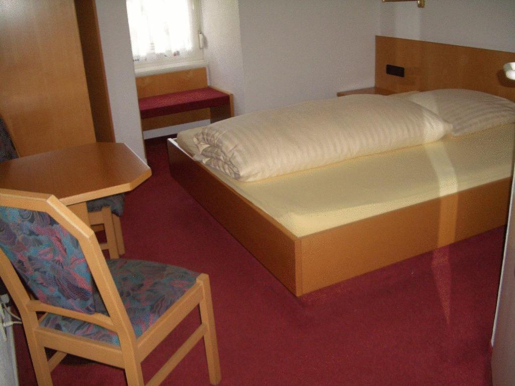 Gasthof zur Sonne Stuttgart Zimmer foto